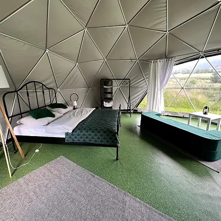 Glamping Stodola Dome Luxury tent
